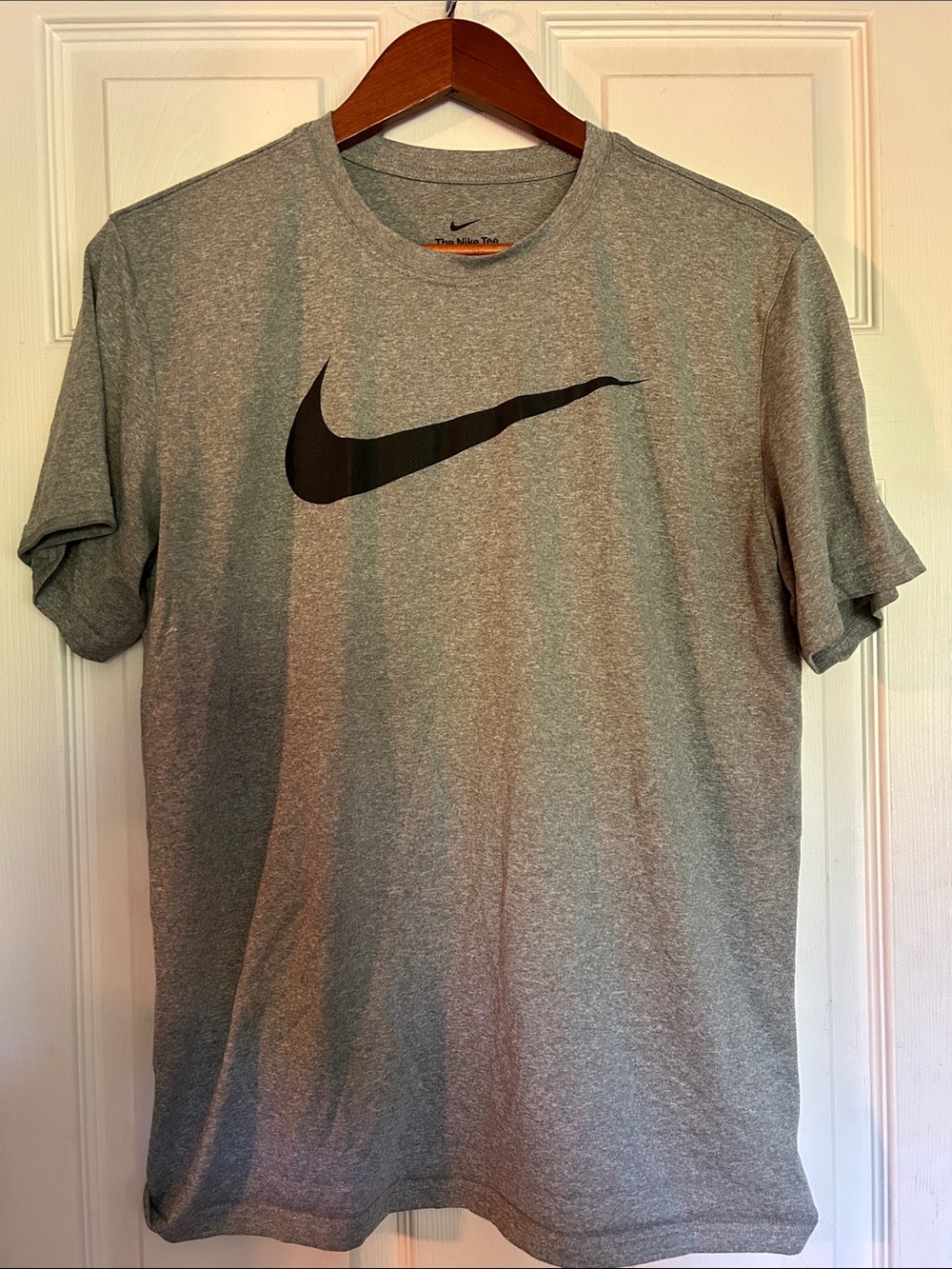 Nike Dri Fit Men’s Gray Short Sleeve Tee with Black Swoosh
